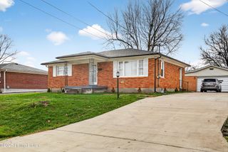 5604 Maco Ln, Louisville, KY 40219