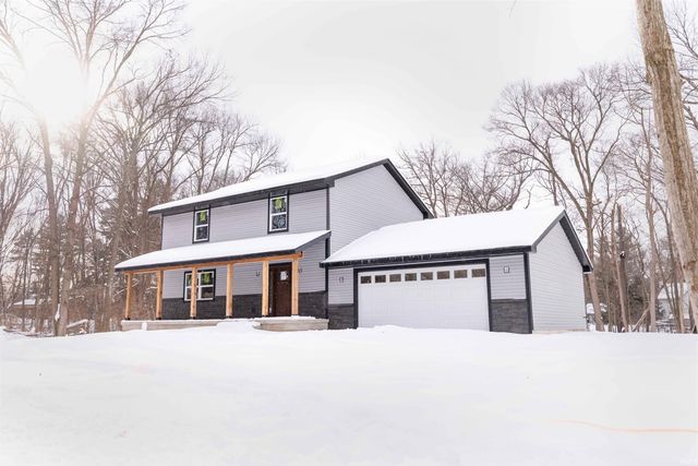 51249 Courtyard Lane, Elkhart, IN 46514