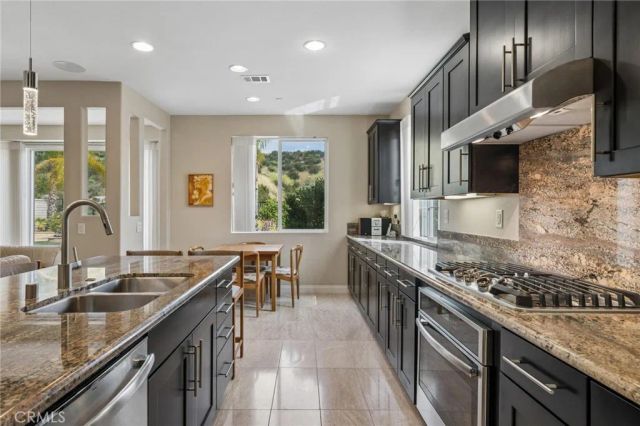 28426 Steel Lane, Valencia, CA 91354