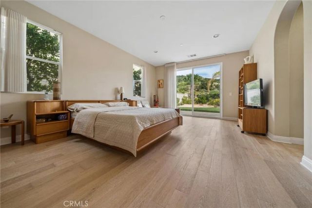 28426 Steel Lane, Valencia, CA 91354