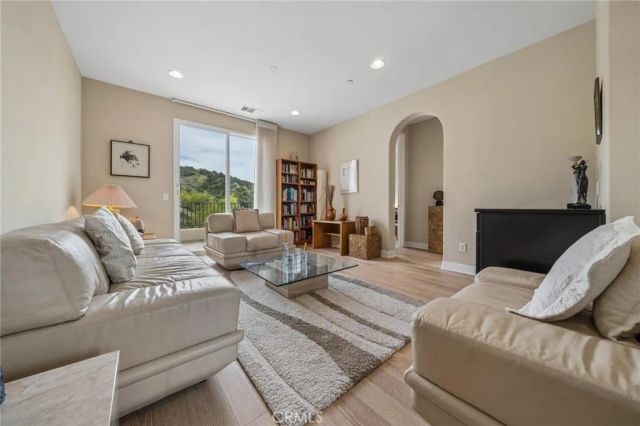 28426 Steel Lane, Valencia, CA 91354