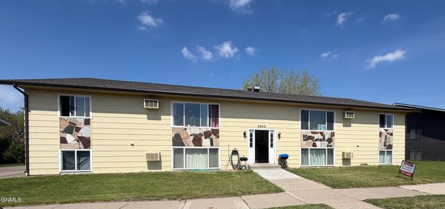 3240 Thayer Avenue, Bismarck, ND 58501 property photo