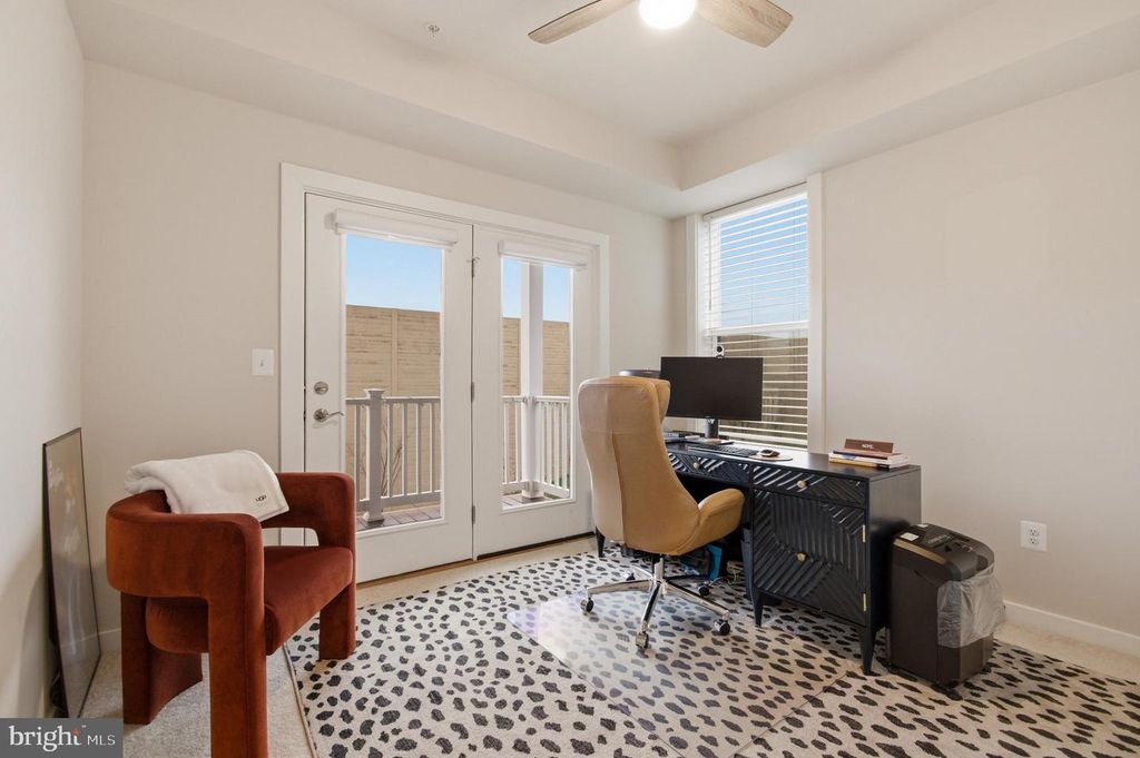 Image 28 of property listing at 16126 CONNORS WAY #87, Rockville, MD 20855