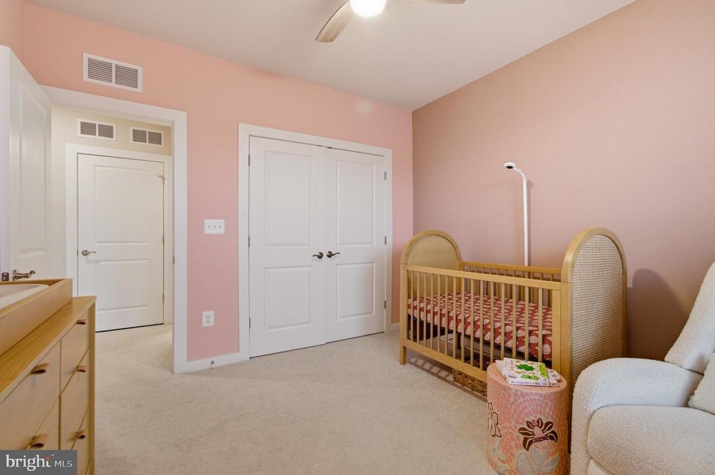 Image 30 of property listing at 16126 CONNORS WAY #87, Rockville, MD 20855