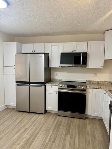 605 Ives Dairy Rd 306-7, Miami, FL 33179