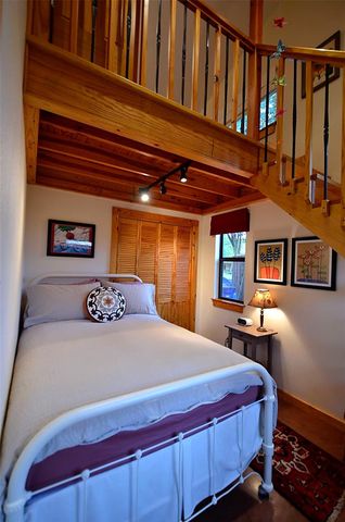 4621 Banister LN, Austin, TX 78745