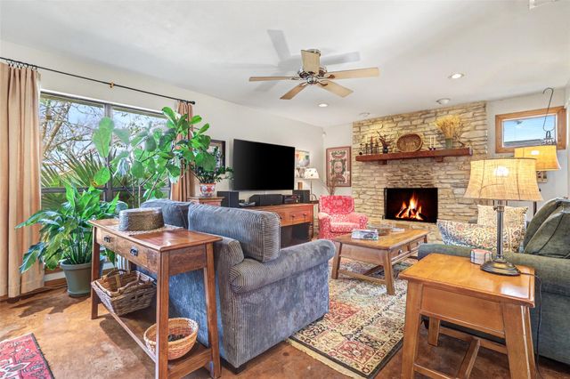 4621 Banister LN, Austin, TX 78745