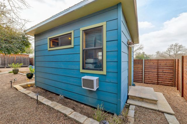 4621 Banister LN, Austin, TX 78745