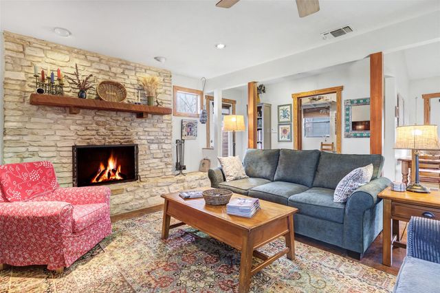 4621 Banister LN, Austin, TX 78745