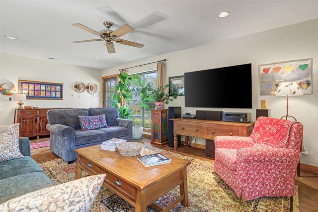 4621 Banister LN, Austin, TX 78745