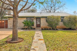4621 Banister LN, Austin, TX 78745
