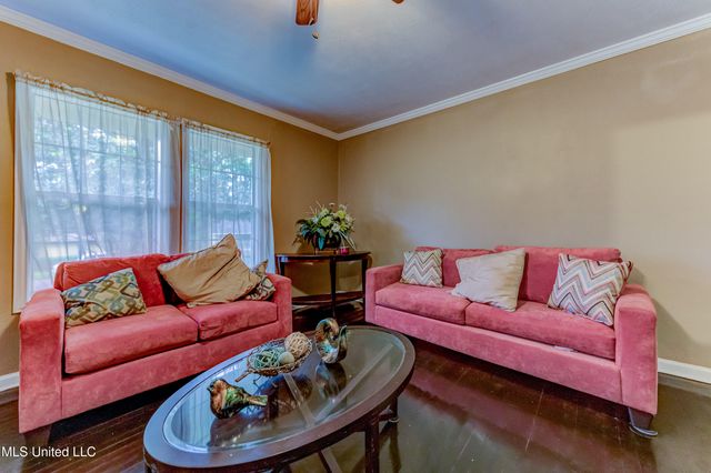 123 Bering Street, Vicksburg, MS 39180