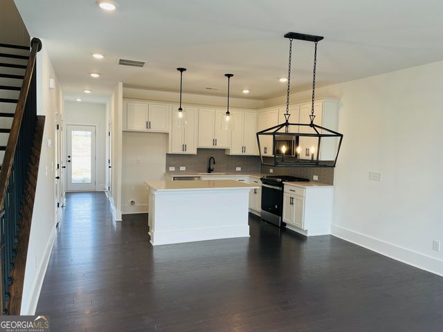 1568 Driggs Drive NW, Atlanta, GA 30318