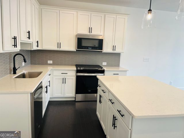 1568 Driggs Drive NW, Atlanta, GA 30318