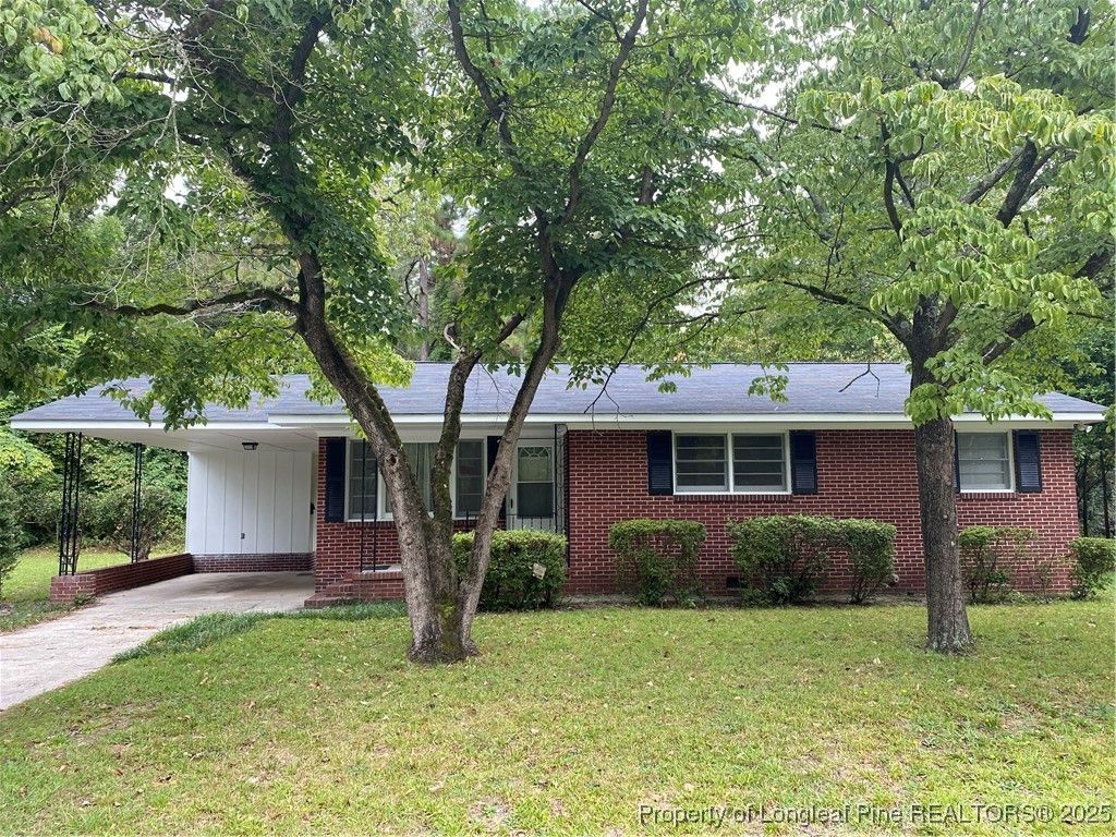 304 Courtland Street, Maxton, NC 28364