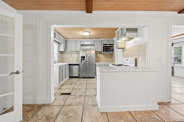 4385 S St Louis Avenue, Tulsa, OK 74105