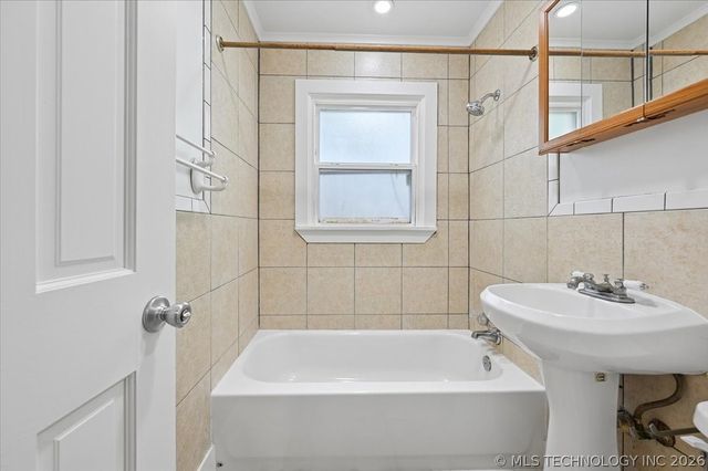 4385 S St Louis Avenue, Tulsa, OK 74105
