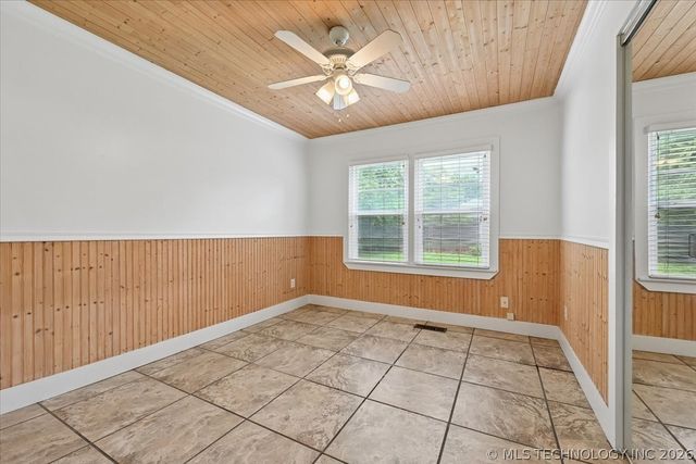 4385 S St Louis Avenue, Tulsa, OK 74105