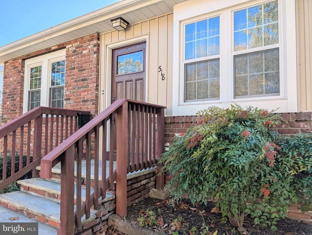 518 WESLEY AVE, Pitman, NJ 08071