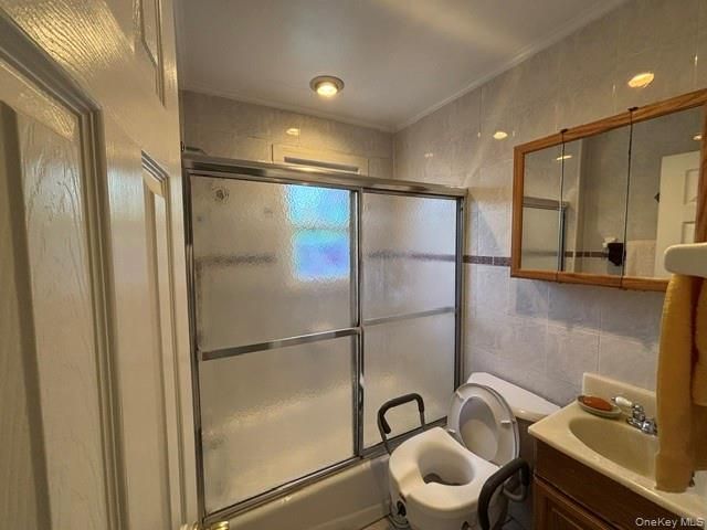 22 E 5th Street, Huntington Station, NY 11746