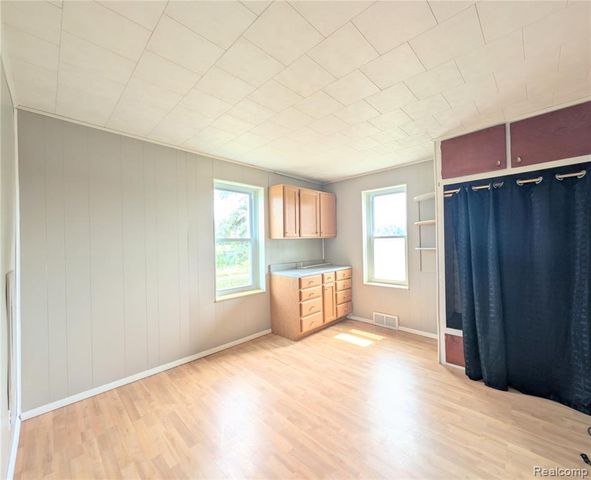 2173 W Mount Morris Road, Mount Morris, MI 48458