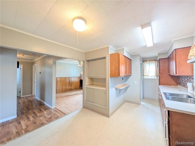 2173 W Mount Morris Road, Mount Morris, MI 48458