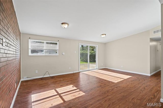 6661 Pepperidge Drive, Berkeley, MO 63134