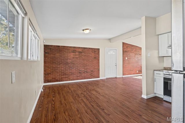 6661 Pepperidge Drive, Berkeley, MO 63134