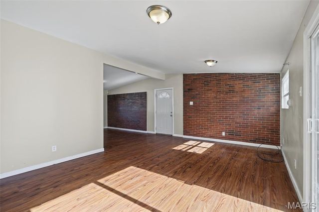 6661 Pepperidge Drive, Berkeley, MO 63134