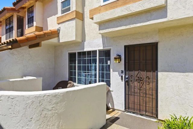 1651 S Juniper Street 20, Escondido, CA 92025