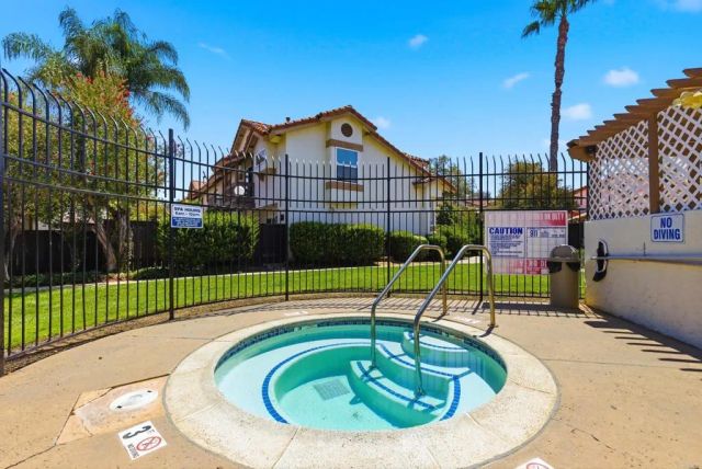 1651 S Juniper Street 20, Escondido, CA 92025