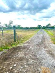 1060 Fox LN Lot #4, Lockhart, TX 78644