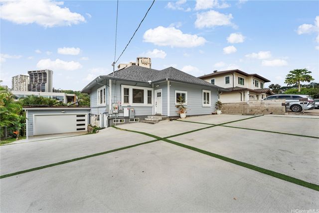 1686 Lewalani Drive, Honolulu, HI 96822