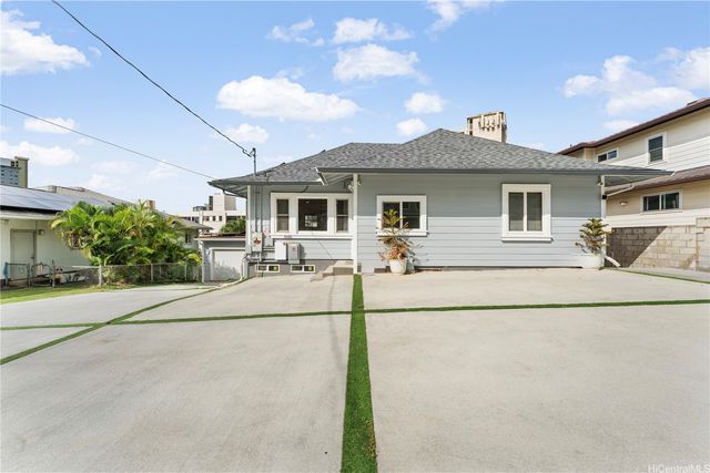 1686 Lewalani Drive, Honolulu, HI 96822