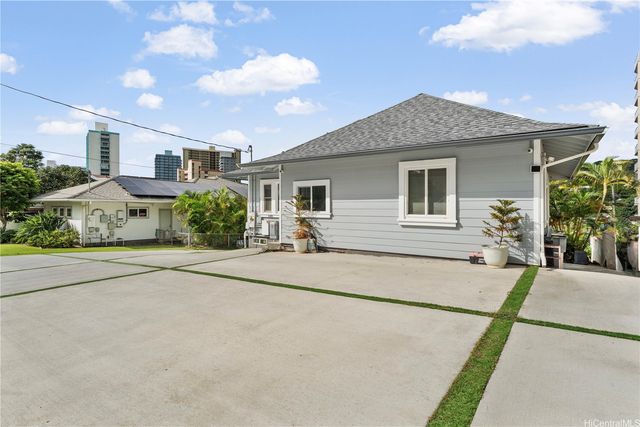 1686 Lewalani Drive, Honolulu, HI 96822