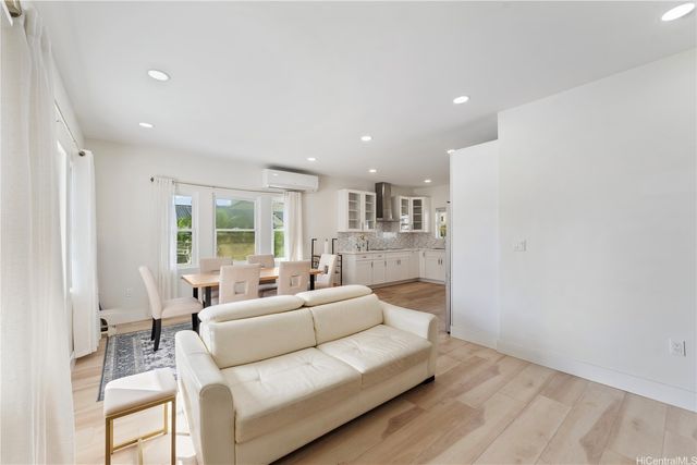 1686 Lewalani Drive, Honolulu, HI 96822