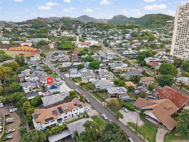 1686 Lewalani Drive, Honolulu, HI 96822