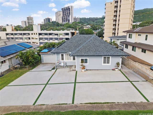 1686 Lewalani Drive, Honolulu, HI 96822