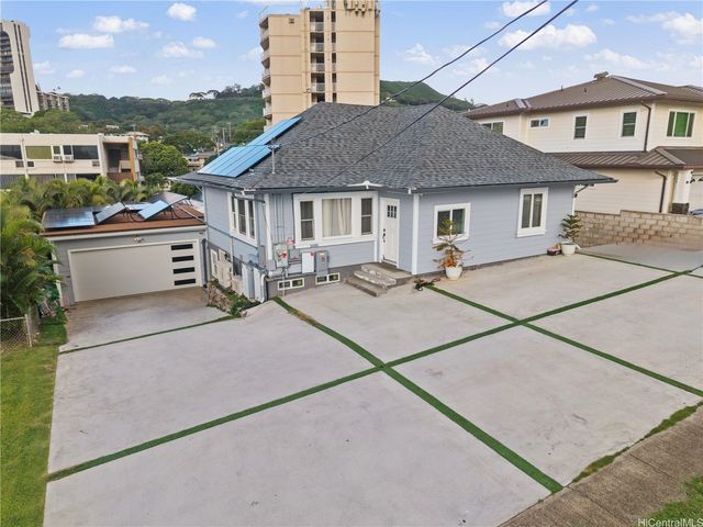 1686 Lewalani Drive, Honolulu, HI 96822