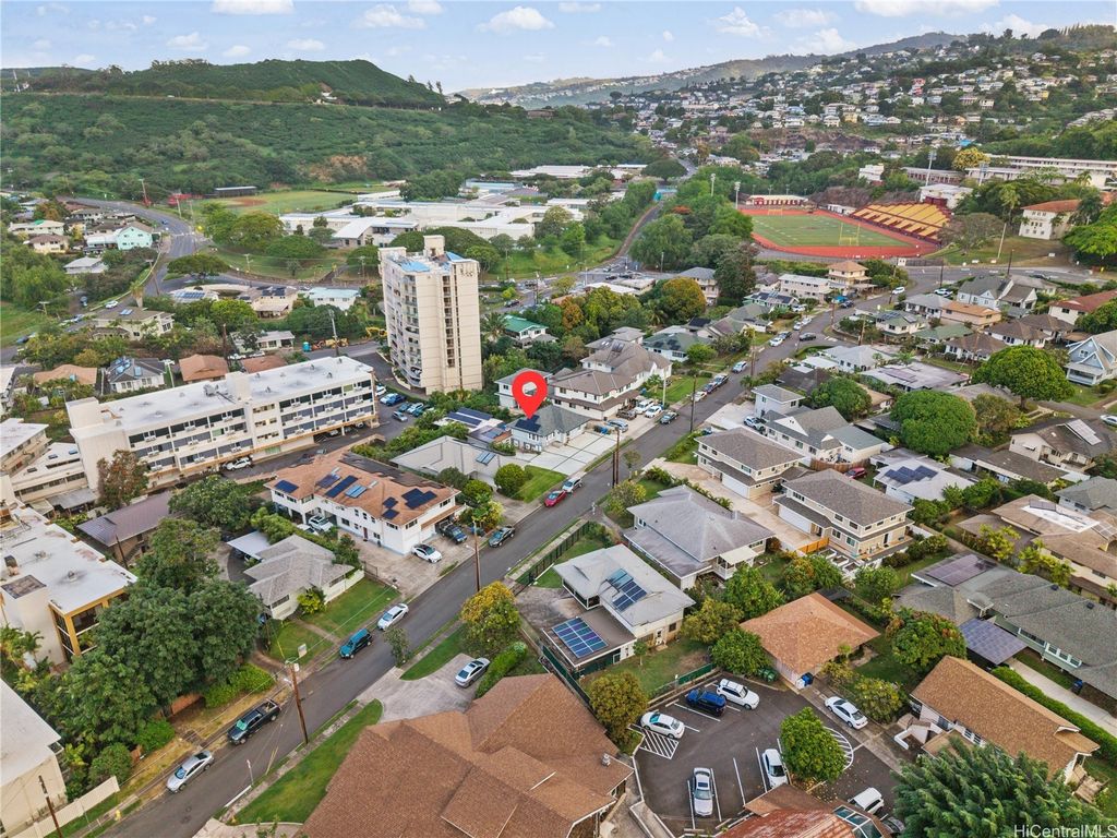 1686 Lewalani Drive, Honolulu, HI 96822