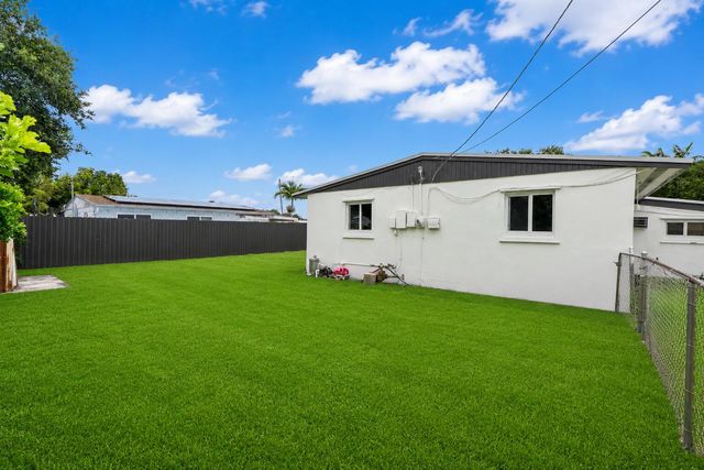 620 N 66th Avenue, Hollywood, FL 33024
