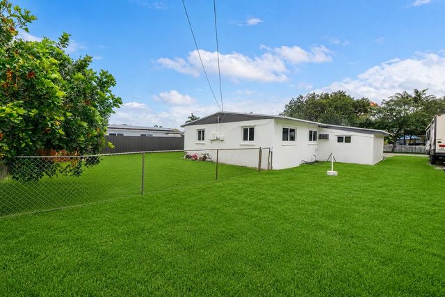 620 N 66th Avenue, Hollywood, FL 33024