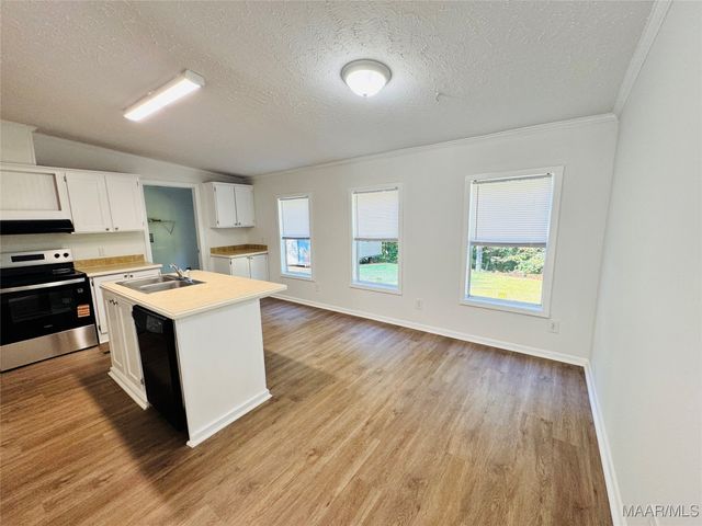 205 Ashwood Drive, Titus, AL 36080