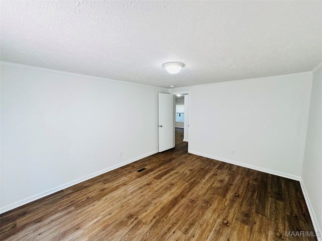 205 Ashwood Drive, Titus, AL 36080