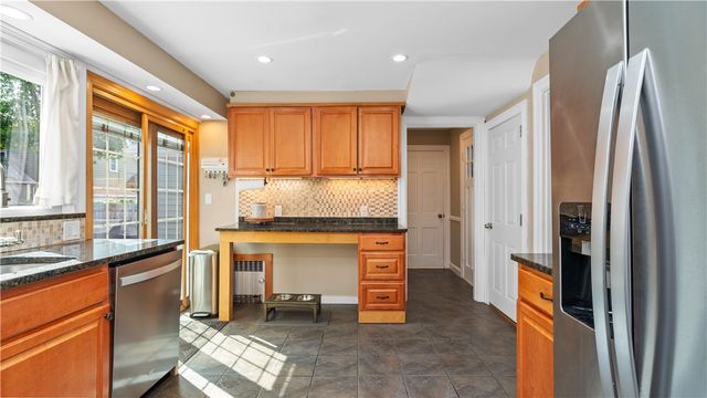 449 Pawtucket Avenue, East Providence, RI 02916