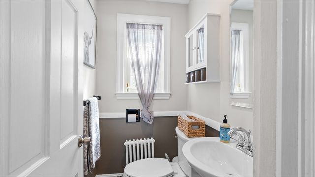449 Pawtucket Avenue, East Providence, RI 02916