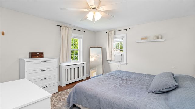 449 Pawtucket Avenue, East Providence, RI 02916
