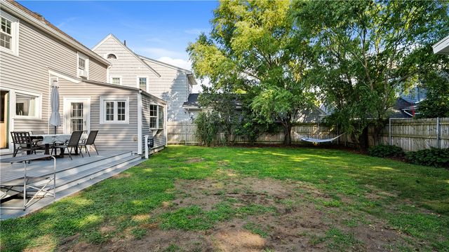 449 Pawtucket Avenue, East Providence, RI 02916