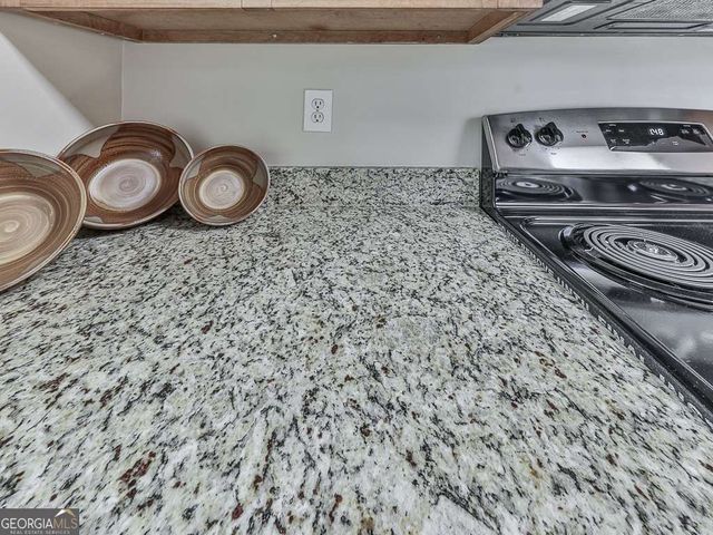 472 Crowe Springs Road, White, GA 30184