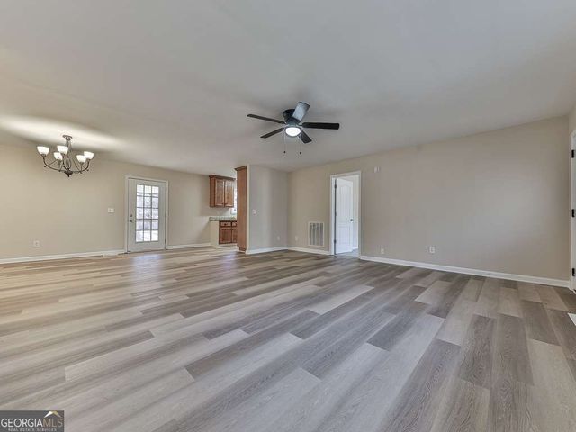 472 Crowe Springs Road, White, GA 30184